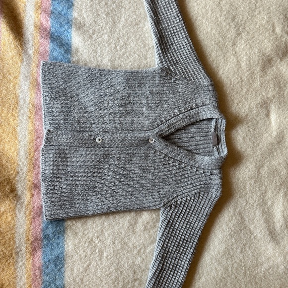 100% Baby Alpaca cardigan By specialty clothier Makie. - Picture 3 of 4